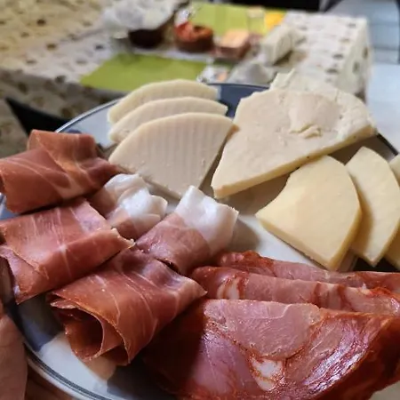 Falcone Frühstückspension 3*