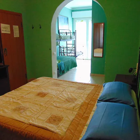 Bed & Breakfast Falcone 4*