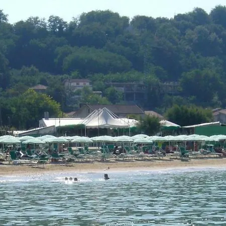 Falcone Bed & Breakfast *