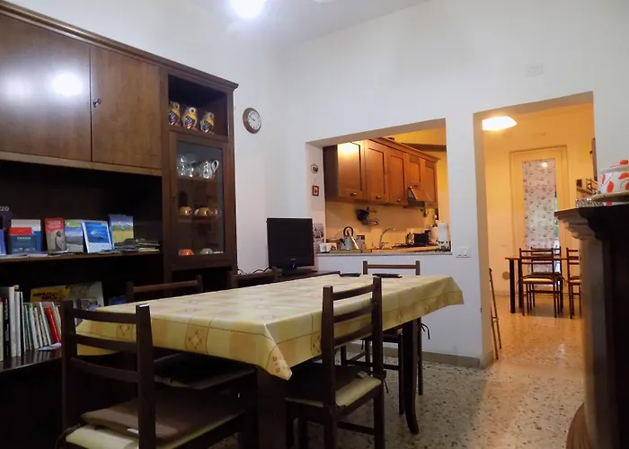 Falcone أورتونا